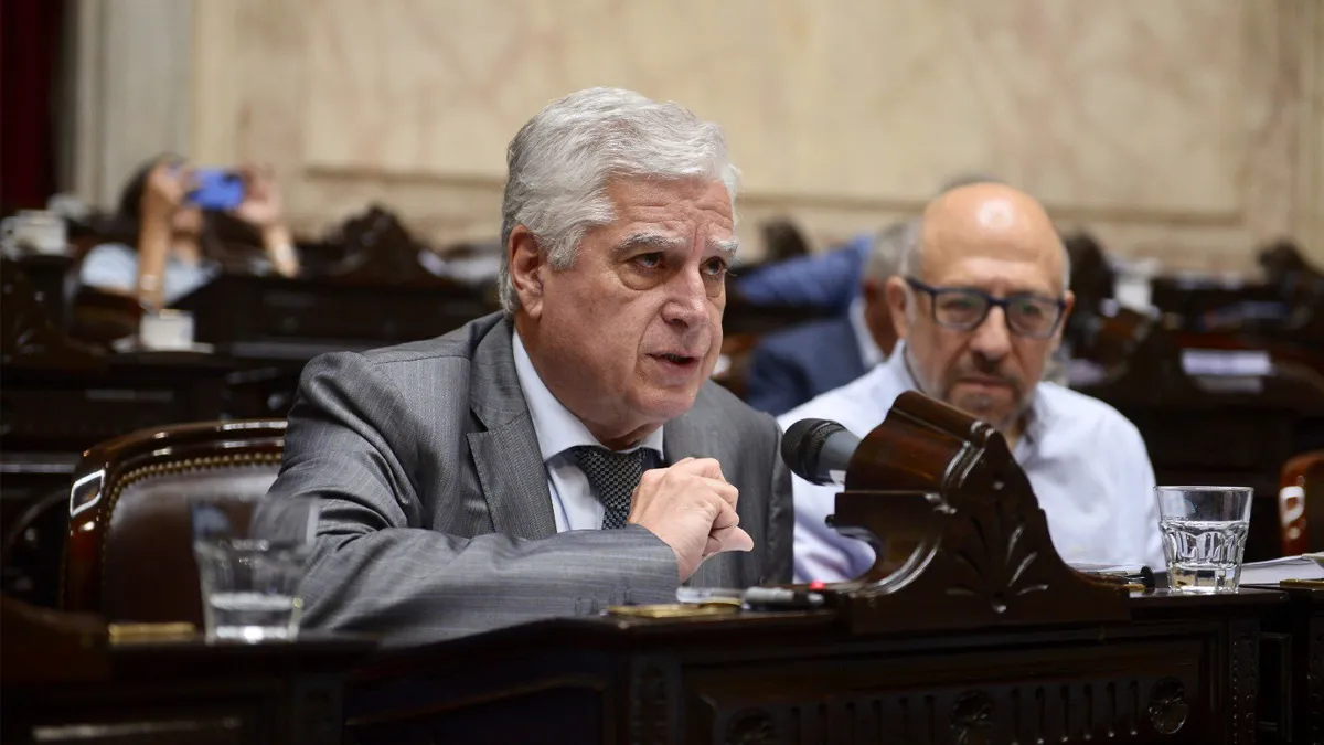 Carlos Gutiérrez